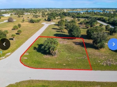 Under contract-accepting backup offers. OVER SIZE CORNER LOT on Rotonda Golf and Country Club The Links Course in Florida - for sale on GolfHomes.com, golf home, golf lot