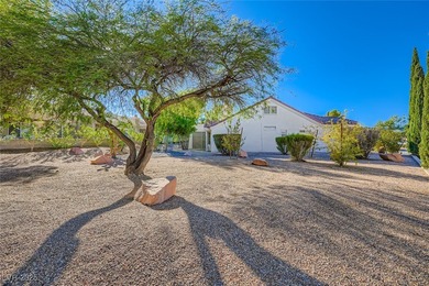 BEAUTIFULLY REMODELED SILVERTON MODEL IN 55+ SUN CITY SUMMERLIN on Highland Falls Golf Club in Nevada - for sale on GolfHomes.com, golf home, golf lot