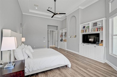 **ELEGANT UPDATED RESIDENCE IN THE OAKS | MODERN COMFORT ON A on The Oaks Club in Florida - for sale on GolfHomes.com, golf home, golf lot