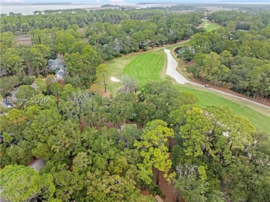 Great renovation awaiting your finishing touch! This 1-bedroom on Harbour Town Golf Links in South Carolina - for sale on GolfHomes.com, golf home, golf lot