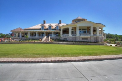 Great renovation awaiting your finishing touch! This 1-bedroom on Harbour Town Golf Links in South Carolina - for sale on GolfHomes.com, golf home, golf lot