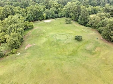 Welcome home to a premier, renovated 3 bedroom, 2 bath flat that on Cross Creek Golf Course in Georgia - for sale on GolfHomes.com, golf home, golf lot