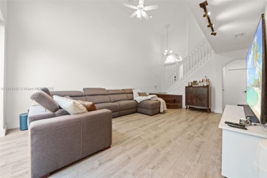 This beautiful 3 bedrooms, 2 1/2 bathrooms, 2-car garage on Grand Palms Hotel and Golf Resort in Florida - for sale on GolfHomes.com, golf home, golf lot