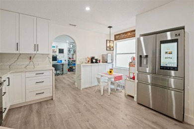 This beautiful 3 bedrooms, 2 1/2 bathrooms, 2-car garage on Grand Palms Hotel and Golf Resort in Florida - for sale on GolfHomes.com, golf home, golf lot