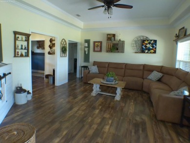 WELCOME HOME!! Located in highly sought after community of Buck on Chiefland Golf and Country Club in Florida - for sale on GolfHomes.com, golf home, golf lot