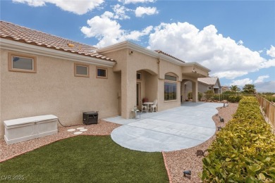 Welcome to this Sun City residence with high ceilings, formal on Highland Falls Golf Club in Nevada - for sale on GolfHomes.com, golf home, golf lot