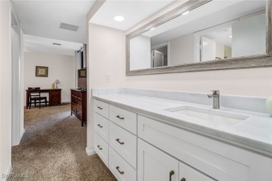 Owner is MOTIVATED to get condo sold this SEASON. GREAT PRICE!! on The Landings Yacht, Golf and Tennis Club in Florida - for sale on GolfHomes.com, golf home, golf lot