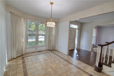 Fall in love with life at Lakewood in this beautifully on Lakewood Oaks Golf Club, Ltd. in Missouri - for sale on GolfHomes.com, golf home, golf lot