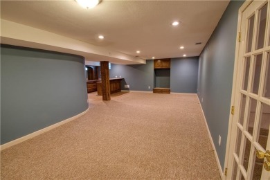 Fall in love with life at Lakewood in this beautifully on Lakewood Oaks Golf Club, Ltd. in Missouri - for sale on GolfHomes.com, golf home, golf lot