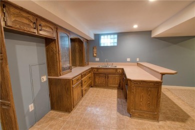 Fall in love with life at Lakewood in this beautifully on Lakewood Oaks Golf Club, Ltd. in Missouri - for sale on GolfHomes.com, golf home, golf lot