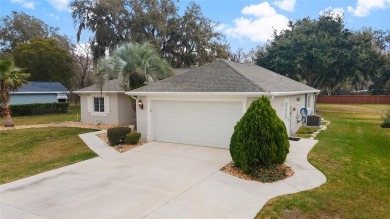 Must see this MOVE IN READY *DATE PALM* model home, 1341 Sq Ft on Ocala Palms Golf and Country Club in Florida - for sale on GolfHomes.com, golf home, golf lot