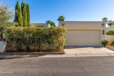 A charming garden home with a popular floor plan. Includes both on Arizona Grand Resort Golf Course in Arizona - for sale on GolfHomes.com, golf home, golf lot