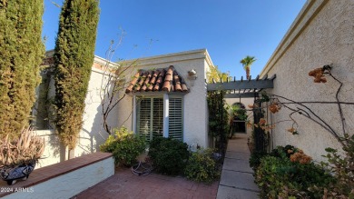 A charming garden home with a popular floor plan. Includes both on Arizona Grand Resort Golf Course in Arizona - for sale on GolfHomes.com, golf home, golf lot