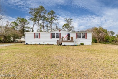 The best of coastal living awaits you in the Bayshore Park on Star Hill Golf Club  in North Carolina - for sale on GolfHomes.com, golf home, golf lot