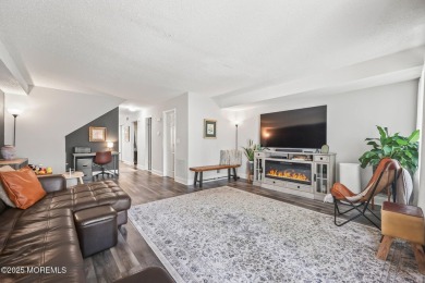 Welcome to easy living in one of Freehold Township's most on Raintree Golf Course in New Jersey - for sale on GolfHomes.com, golf home, golf lot