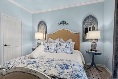 Charming Mid City Cottage with Timeless Elegance. THIS HOME IS on Webb Park Golf Course in Louisiana - for sale on GolfHomes.com, golf home, golf lot