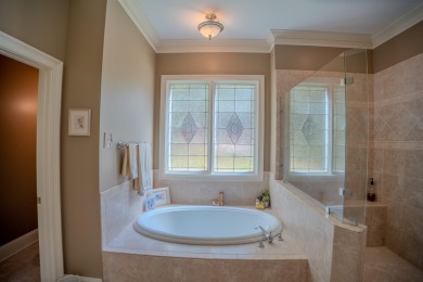 Comfortable and functional this 3-bedroom 2.5 bath is on Reynolds Lake Oconee - The Oconee in Georgia - for sale on GolfHomes.com, golf home, golf lot