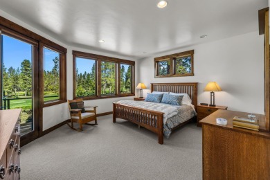 Experience the perfect blend of quality and lifestyle in this on  in Oregon - for sale on GolfHomes.com, golf home, golf lot