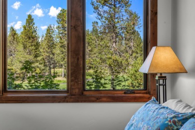 Experience the perfect blend of quality and lifestyle in this on  in Oregon - for sale on GolfHomes.com, golf home, golf lot