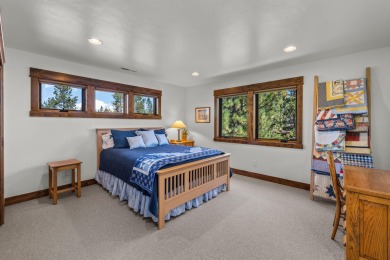Experience the perfect blend of quality and lifestyle in this on  in Oregon - for sale on GolfHomes.com, golf home, golf lot