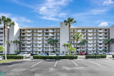 Rare 3BR/2BA corner unit in Deer Creek Country Club with in-unit on Deer Creek Golf Club in Florida - for sale on GolfHomes.com, golf home, golf lot
