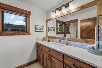 Experience the perfect blend of quality and lifestyle in this on  in Oregon - for sale on GolfHomes.com, golf home, golf lot