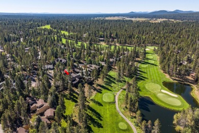 Experience the perfect blend of quality and lifestyle in this on  in Oregon - for sale on GolfHomes.com, golf home, golf lot