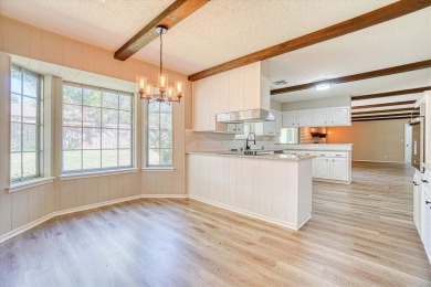Stunning home with lots of space!  This 3 bedroom home has 2 on Duncan Golf and Country Club in Oklahoma - for sale on GolfHomes.com, golf home, golf lot