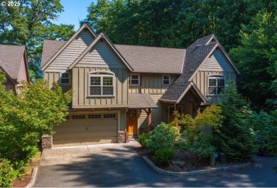 Lovely townhouse right on the fairway of Foxglove at the Resort on  in Oregon - for sale on GolfHomes.com, golf home, golf lot