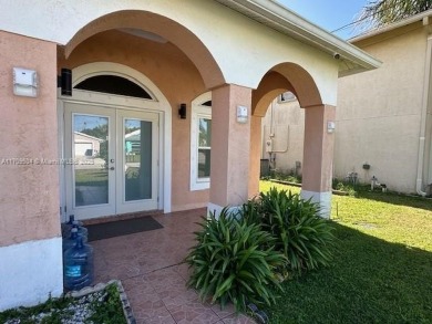 Discover the ultimate blend of comfort and convenience in this on Abacoa Golf Club in Florida - for sale on GolfHomes.com, golf home, golf lot