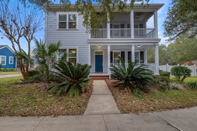 Enjoy Southwood living in this beautifully updated 3Bedroom/2 on Southwood Golf Club in Florida - for sale on GolfHomes.com, golf home, golf lot
