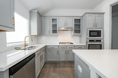 Welcome to 3020 Tea Olive Drive -- a stunning blend of luxury on Heath Golf and Yacht Club in Texas - for sale on GolfHomes.com, golf home, golf lot