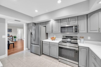 Second story 3 bedroom, 2 bath condo in Turtle Creek! Updated on Turtle Creek Club in Florida - for sale on GolfHomes.com, golf home, golf lot