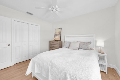 Second story 3 bedroom, 2 bath condo in Turtle Creek! Updated on Turtle Creek Club in Florida - for sale on GolfHomes.com, golf home, golf lot