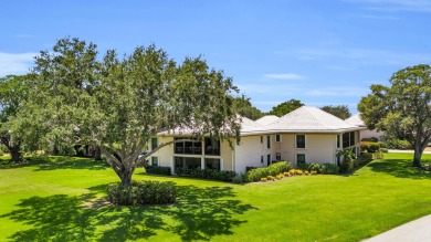 Second story 3 bedroom, 2 bath condo in Turtle Creek! Updated on Turtle Creek Club in Florida - for sale on GolfHomes.com, golf home, golf lot