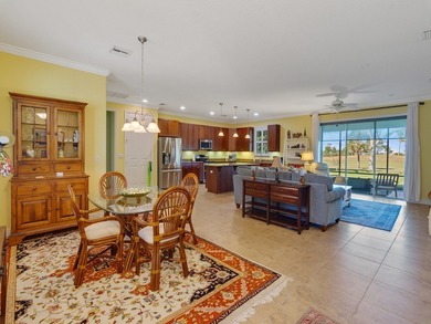 Like New Custom 3br, 2ba Collier Club residence is ready to on Sebastian Municipal Golf Course in Florida - for sale on GolfHomes.com, golf home, golf lot