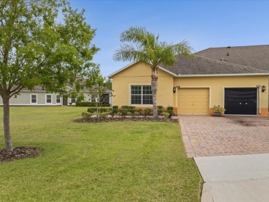 Under contract-accepting backup offers. This beautifully on Kings Ridge Golf Club in Florida - for sale on GolfHomes.com, golf home, golf lot