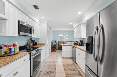 ''Golfer's Choice''! This 3BD/3BA charming home directly on on  in Florida - for sale on GolfHomes.com, golf home, golf lot
