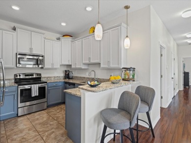 Under contract-accepting backup offers. This beautifully on Kings Ridge Golf Club in Florida - for sale on GolfHomes.com, golf home, golf lot