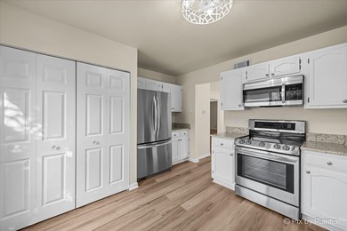 Welcome to carefree living at Leisure Village! Your next chapter on Leisure Village Golf Course in Illinois - for sale on GolfHomes.com, golf home, golf lot