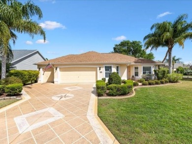 Under contract-accepting backup offers. NO BOND! LOW INSURANCE! on Glenview Championship Golf and Country Club in Florida - for sale on GolfHomes.com, golf home, golf lot