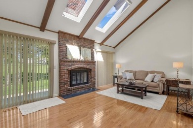 Welcome to this spacious 2-bedroom, 2-bath townhome perfectly on Leawood South Country Club in Kansas - for sale on GolfHomes.com, golf home, golf lot