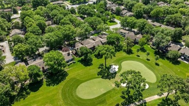 Welcome to this spacious 2-bedroom, 2-bath townhome perfectly on Leawood South Country Club in Kansas - for sale on GolfHomes.com, golf home, golf lot