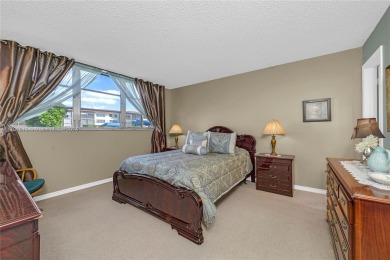 SELLER MOTIVATED! Let's make a deal today!
Perfect Location in on Hollybrook Golf and Tennis Club  in Florida - for sale on GolfHomes.com, golf home, golf lot