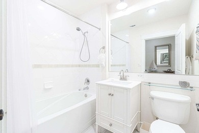 Simply Fabulous Studio by Baytowne Wharf! Beautifully updated on Sandestin Golf and Beach Resort - Raven in Florida - for sale on GolfHomes.com, golf home, golf lot