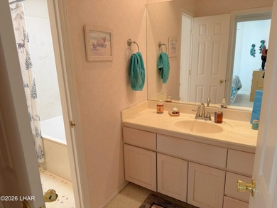 Welcome to this beautifully maintained 2 bedroom, 2 bathroom, 2 on London Bridge Golf Course in Arizona - for sale on GolfHomes.com, golf home, golf lot