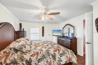 Lovely, Updated, 2/2 DW Mobile Home in Alameda Isles. Home on Boca Royale Golf and Country Club in Florida - for sale on GolfHomes.com, golf home, golf lot