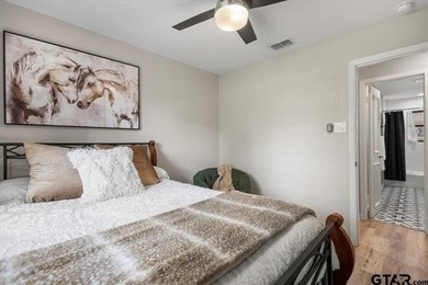 NEW ROOF JANUARY 2026!! Discover your slice of paradise in this on Hide-A-Way Lake Golf Course in Texas - for sale on GolfHomes.com, golf home, golf lot