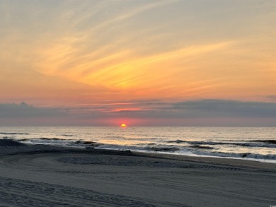 ADORABLE AND VERY SPACIOUS 3 BED/2 BATH BEACH BUNGALOW LOCATED on Prestwick Country Club in South Carolina - for sale on GolfHomes.com, golf home, golf lot