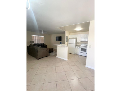 BEAUTIFUL, 1 BEDROOM CONDO IN GATED 55+ COMMUNITY. WALK TO on Addison Reserve in Florida - for sale on GolfHomes.com, golf home, golf lot